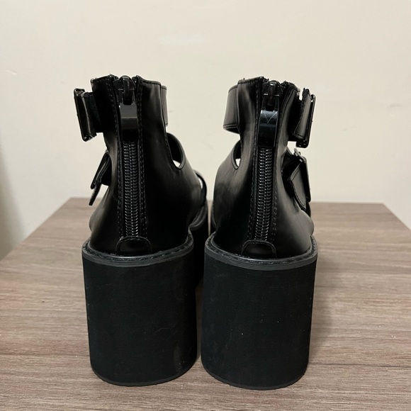 SOLD———————-Black Buckle Platform Sandals Chunky Heel Gothic Punk Ankle Strap - Picture 7 of 12